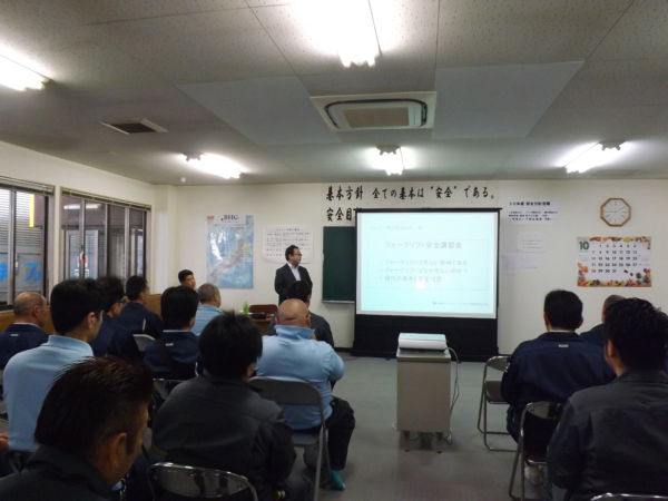 フォークリフト座学講習