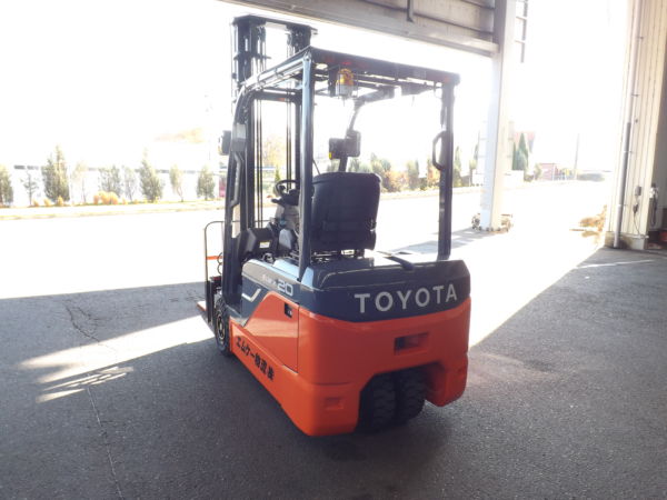 ＭＫ初の３輪フォークリフトです。